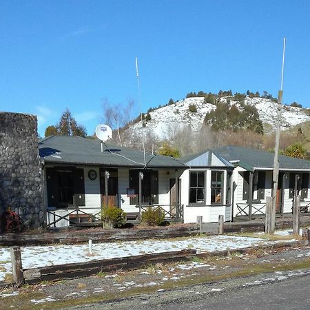 Slalom Lodge Raurimu エクステリア 写真